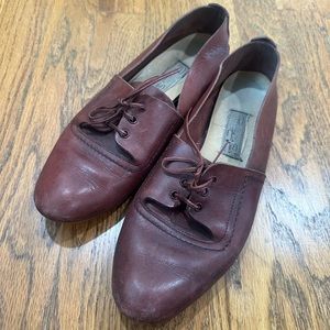 VINTAGE leather flats